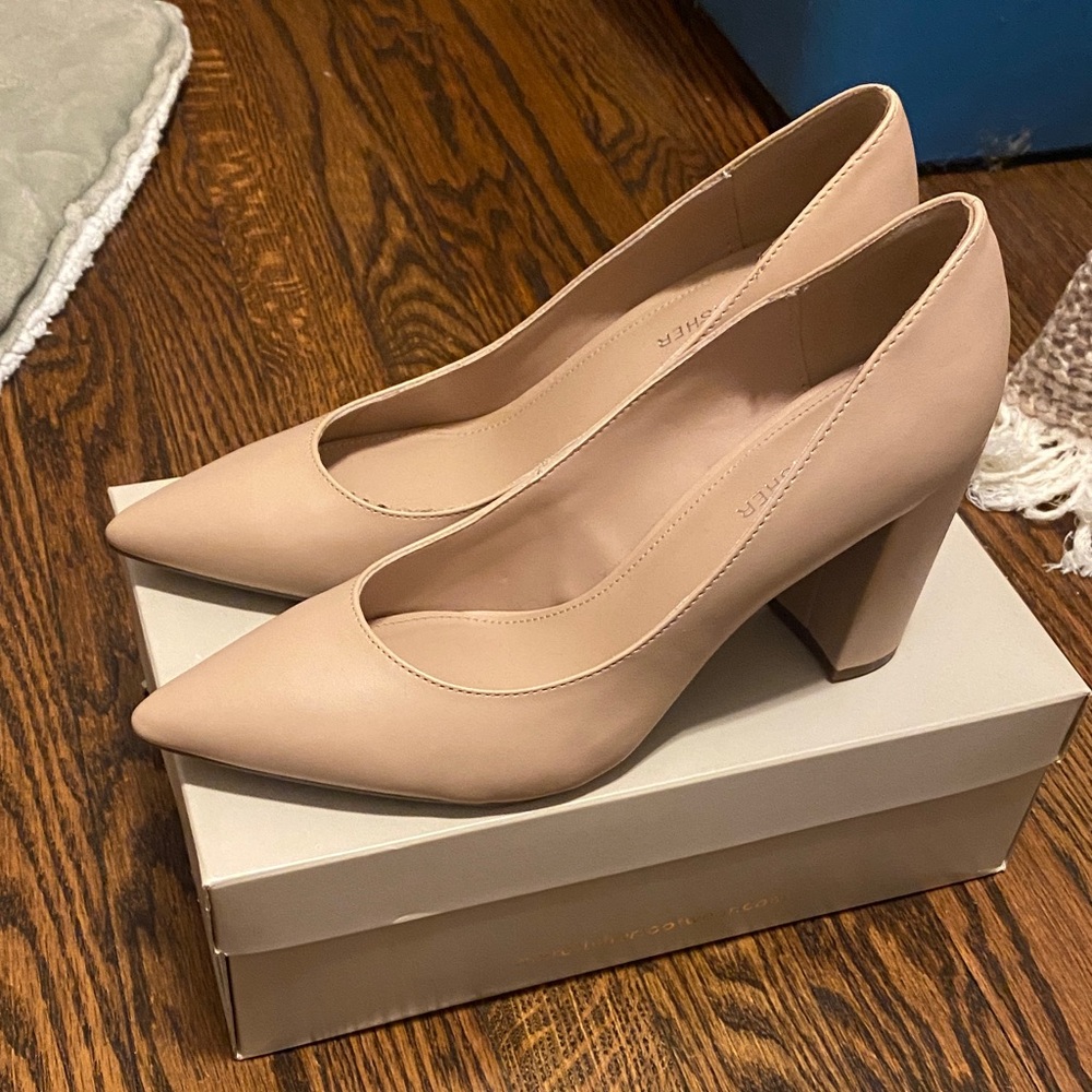 Marc Fisher Beige Pointed-Toe Block Heel Pumps